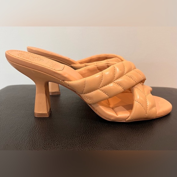 Vince Camuto Garrien Sandal - Picture 4 of 9